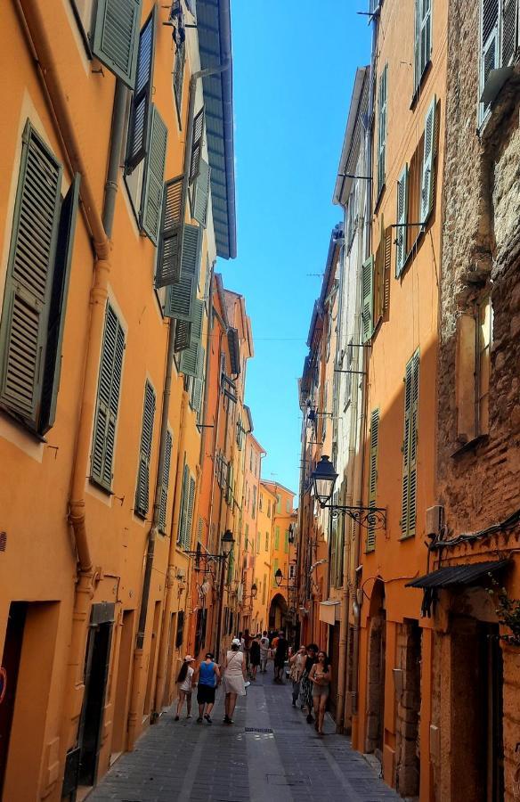 Menton, Centre Historique, Vue Mer Eksteriør billede